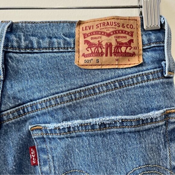 Levi's Premium 501 Skinny High Rise Button Fly WOMEN'S JEANS Size 26 - Picture 6 of 12